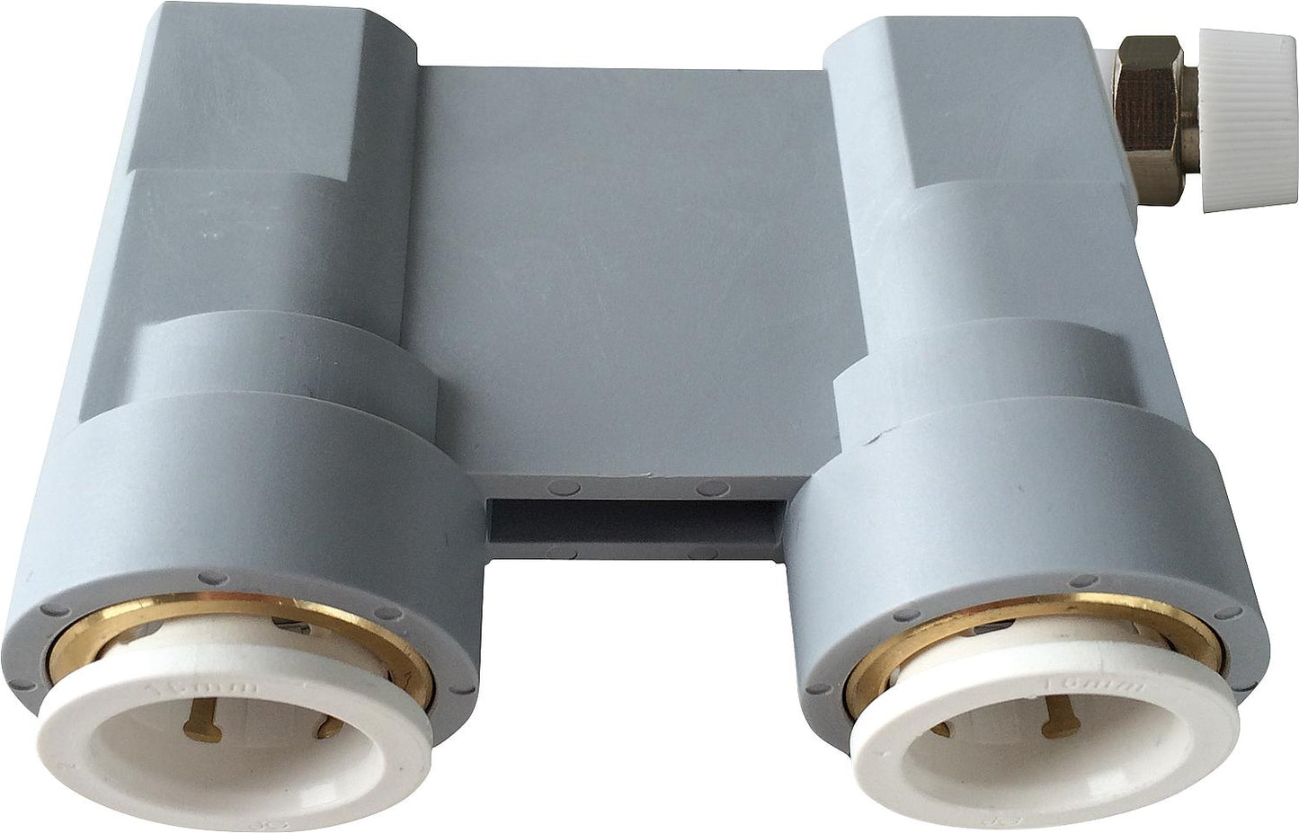 Pressure test bridge with a 50mm center-to-center distance for 15mm copper, carbon steel, stainless steel and plastic pipes