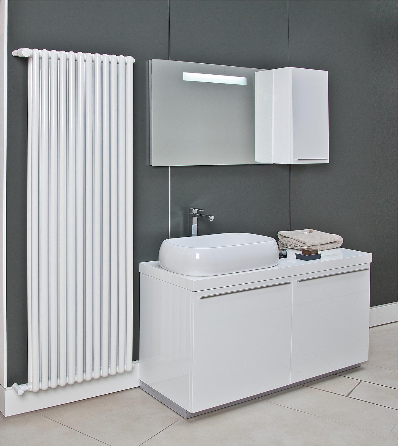 Tribeca aluminum tubular radiator, RAL 9010, type 1400 x 12 sections