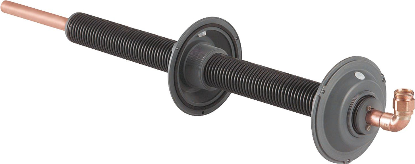 Wall penetration with flanges, copper pipe 22/1 on both sides.