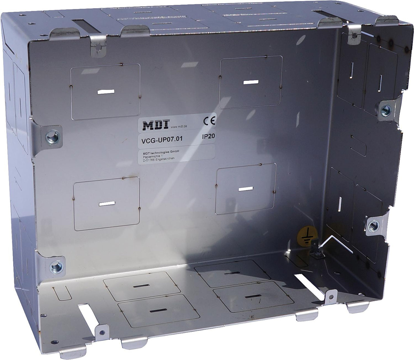 Metal flush-mounted box for touch panel, size: 7 inches, WxHxD: 213x171x84mm