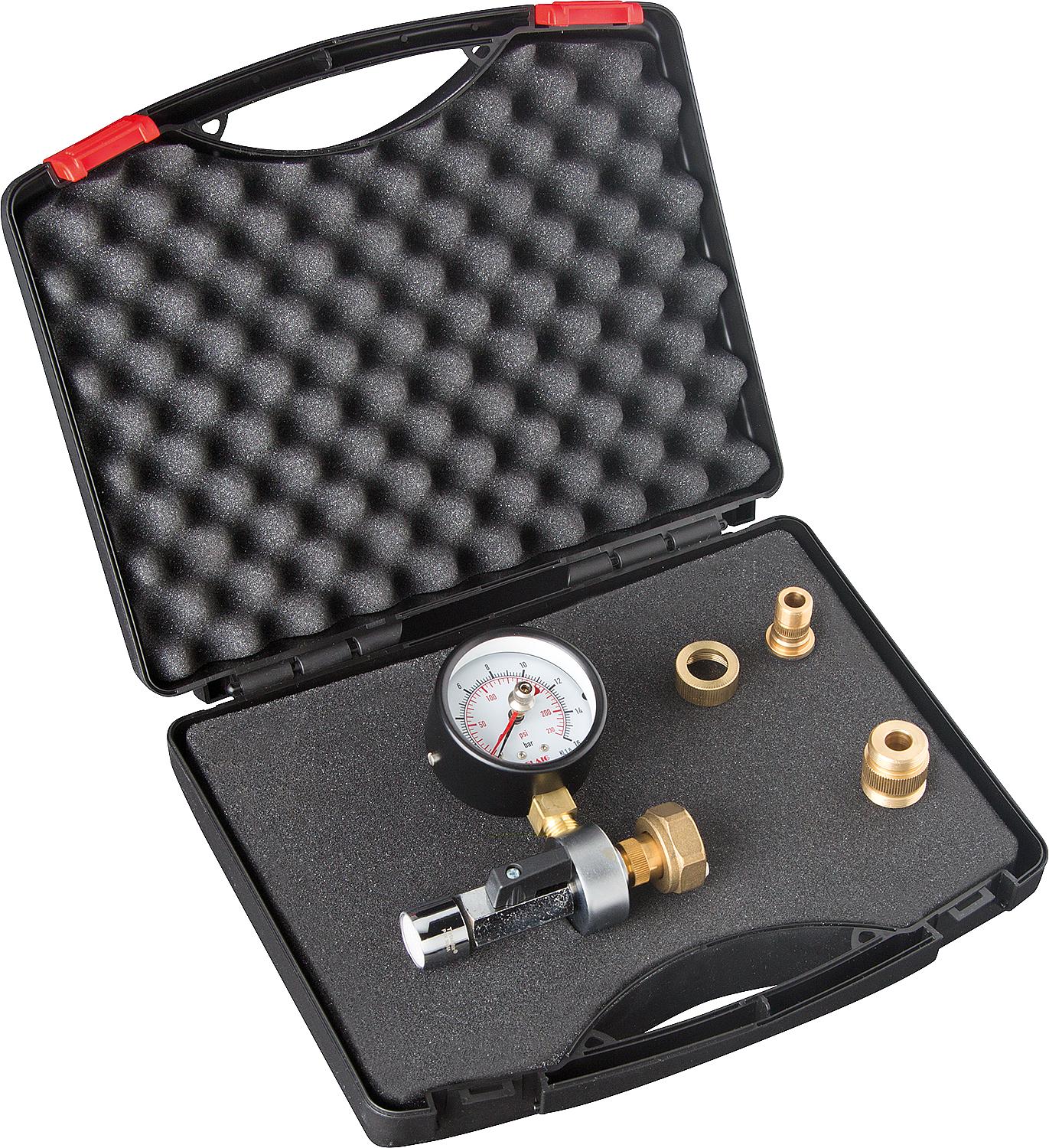 Combined stagnation and flow pressure measuring device with drag pointer in a set