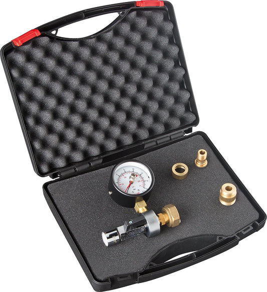 Combined stagnation and flow pressure measuring device with drag pointer in a set