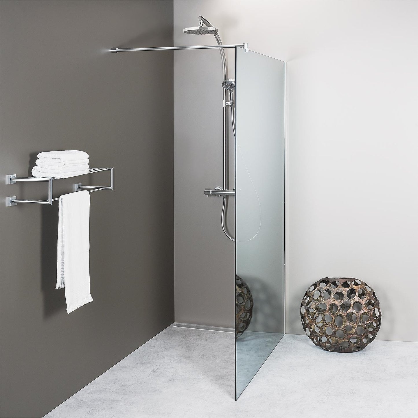 Elja walk-in glass shower enclosure with wall profile and round stabilizing bar, 1580x2000x8 mm, tempered safety glass mirror, light-diffusing.
